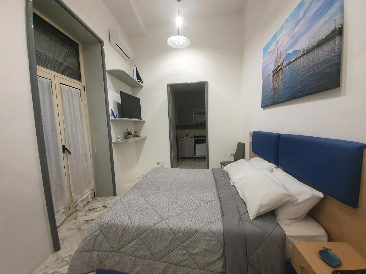 Le Caravelle Bed & Breakfast กาสเตลลัมมาเร ดิ สตาเบีย ภายนอก รูปภาพ